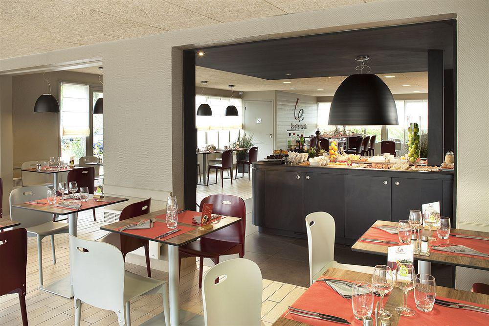 Campanile Livry-Gargan Hotel Restoran gambar